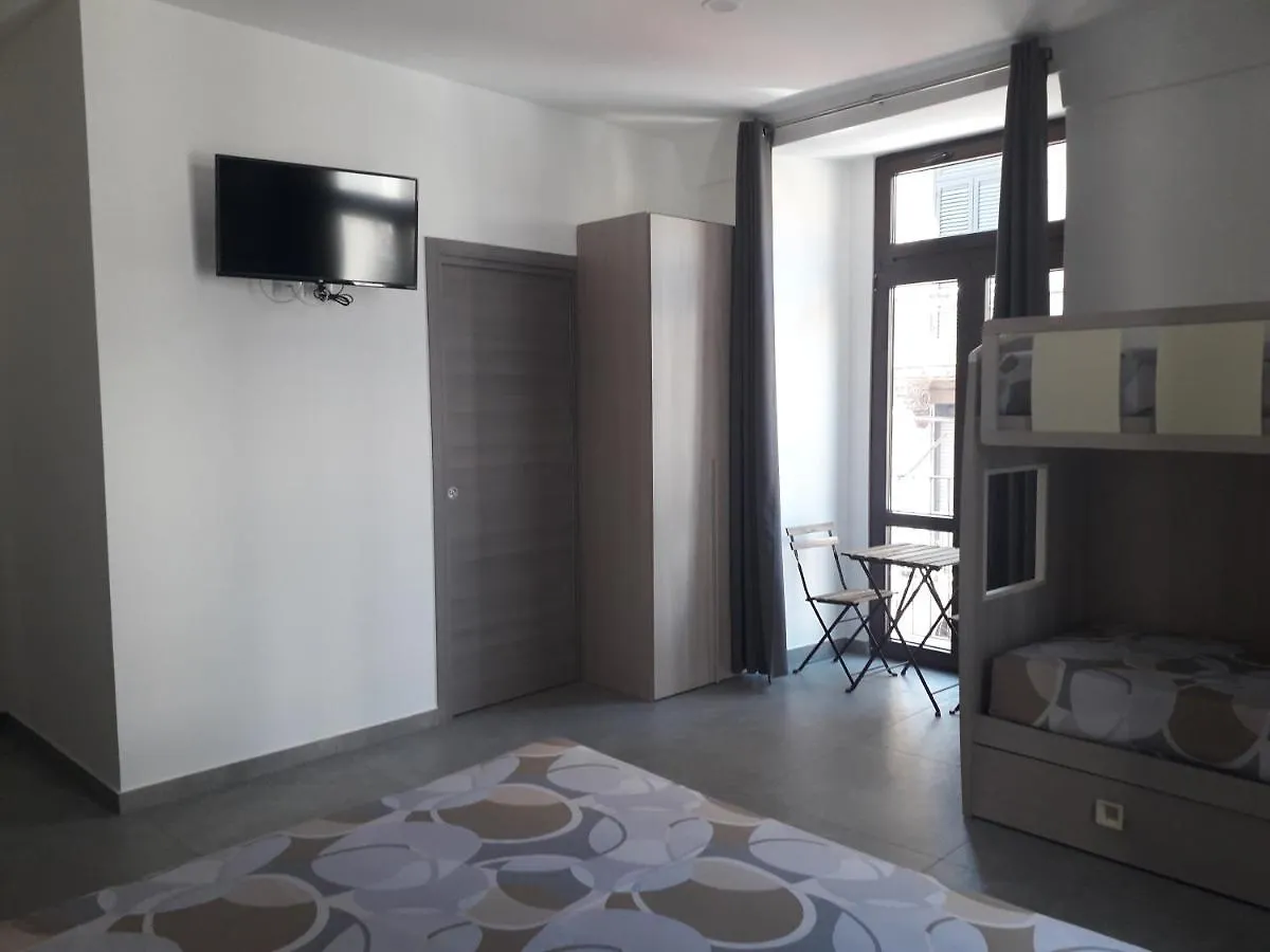 Bed & Breakfast Saponaria B&B Aeroporto di Catania Fontana Rossa