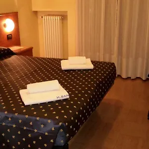 hotel-sanson.hotelinveneto.com/